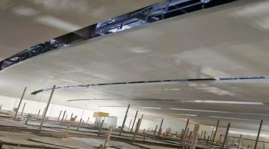 飾紀(jì)上品GRG廠家-東莞嘉榮外國語學(xué)院GRG吊頂報告廳工程