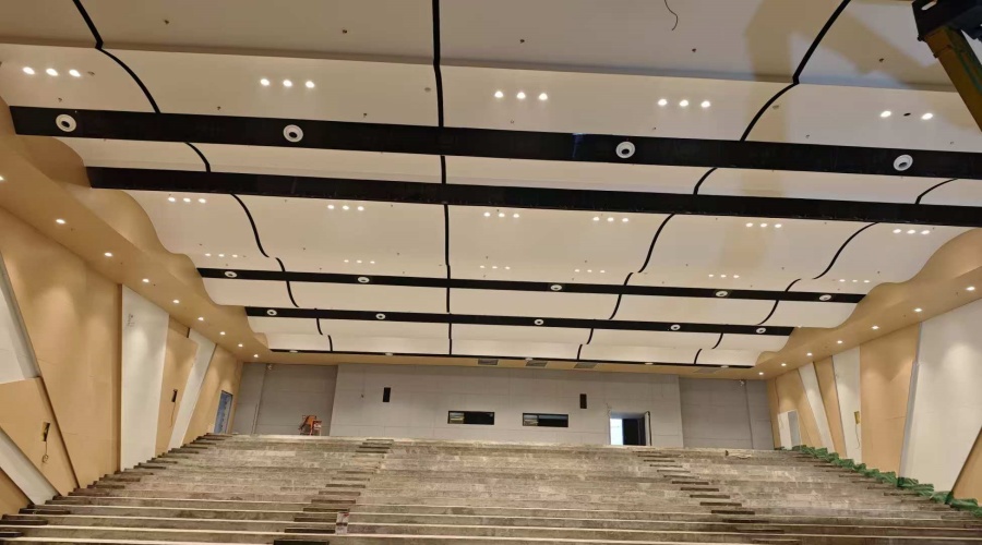 重慶養(yǎng)和教育報告廳GRG吊頂工程案例 重慶養(yǎng)和教育報告廳GRG吊頂工程案例